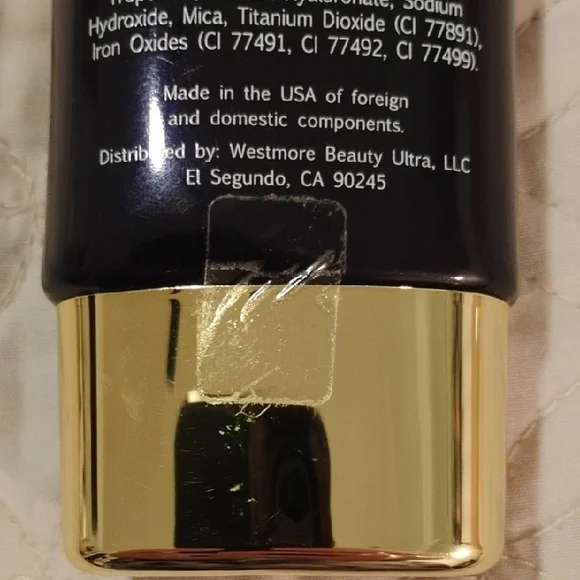 WESTMORE BEAUTY Body Coverage Perfector - Black and Gold With Buffing Brush - Picture 2 of 5